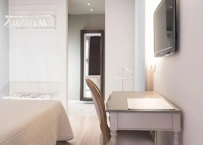 Bed In Bo Saragozza 볼로냐