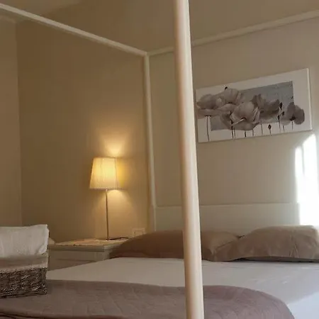 Bed In Bo Saragozza Gæstehus Bologna